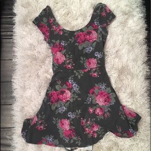 American Eagle Outfitters Skater Dress